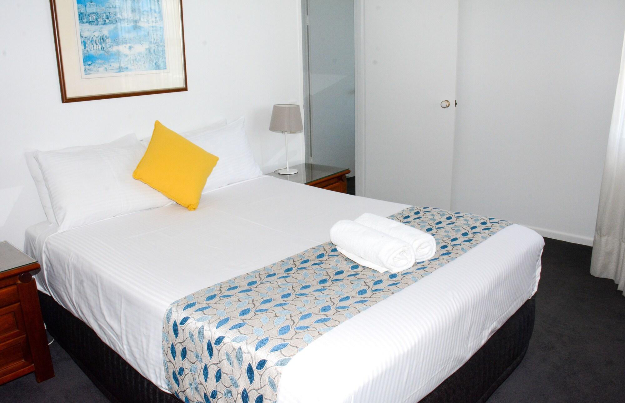 Seaview Aparthotel 4*